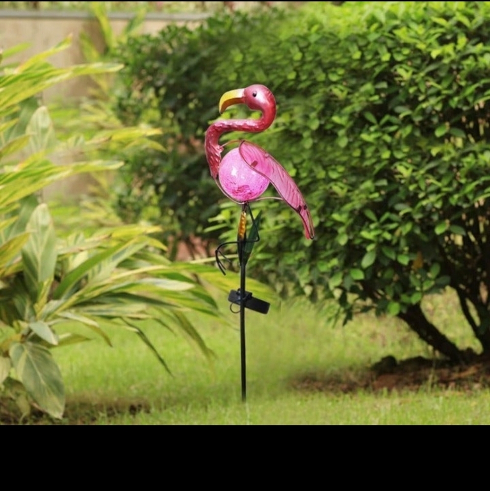 Beautiful flamingo solar light